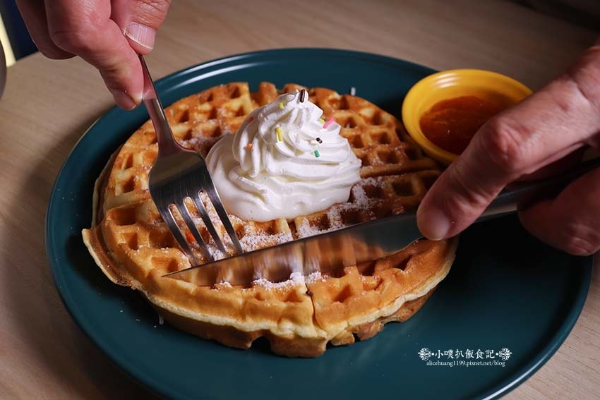 【三重咖啡廳】『Cozy coffee可集咖啡 三重集英門市 【三重咖啡廳】『Cozy coffee可集咖啡 三重集英門市