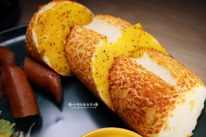 【三重咖啡廳】『Cozy coffee可集咖啡 三重集英門市 【三重咖啡廳】『Cozy coffee可集咖啡 三重集英門市