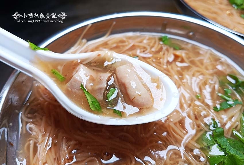 【台北公館美食】『兄弟蚵仔麵線』近公館站/公館商圈美食必吃/ 【台北公館美食】『兄弟蚵仔麵線』近公館站/公館商圈美食必吃/