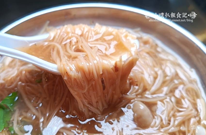 【台北公館美食】『兄弟蚵仔麵線』近公館站/公館商圈美食必吃/ 【台北公館美食】『兄弟蚵仔麵線』近公館站/公館商圈美食必吃/