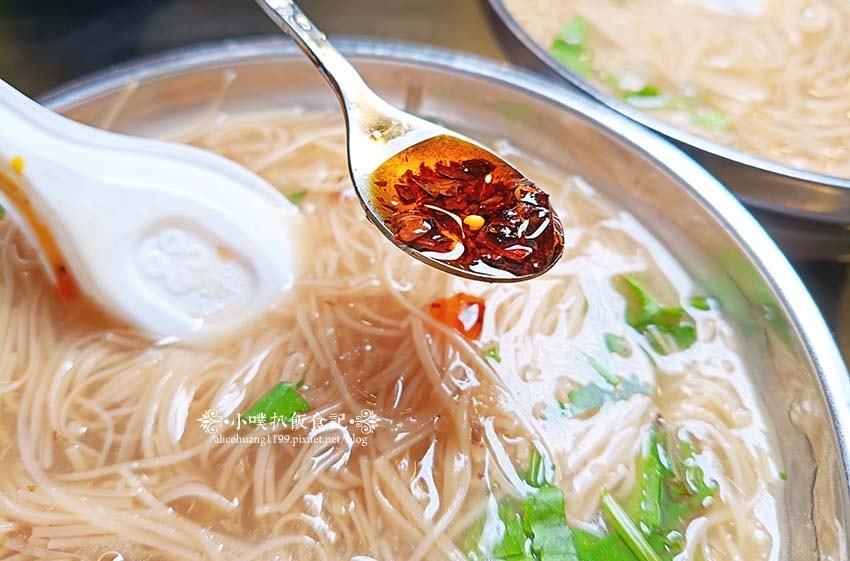 【台北公館美食】『兄弟蚵仔麵線』近公館站/公館商圈美食必吃/ 【台北公館美食】『兄弟蚵仔麵線』近公館站/公館商圈美食必吃/