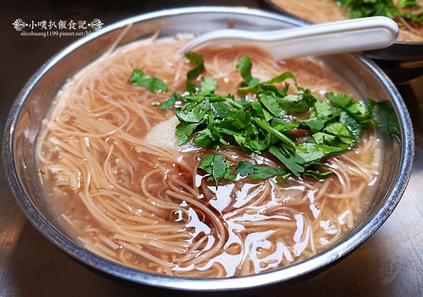 【台北公館美食】『兄弟蚵仔麵線』近公館站/公館商圈美食必吃/ 【台北公館美食】『兄弟蚵仔麵線』近公館站/公館商圈美食必吃/