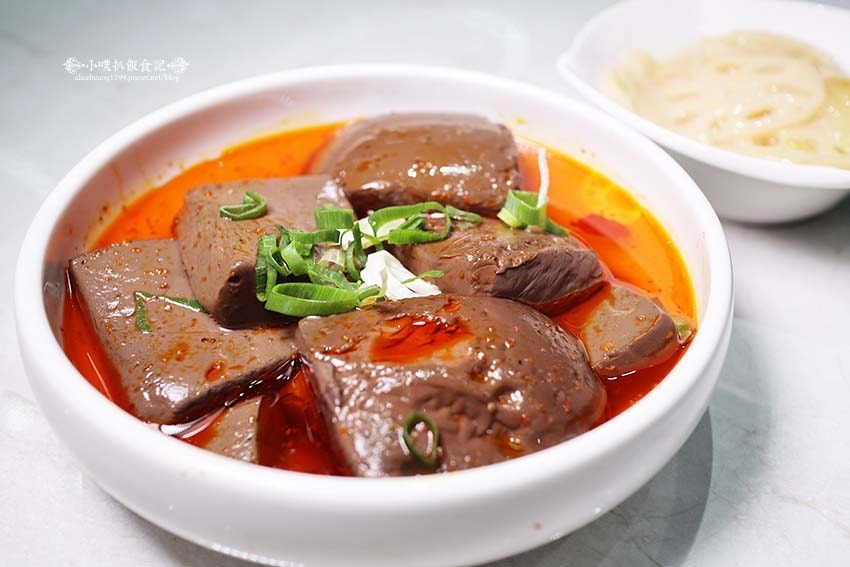 【西門町美食】『狂一鍋酸菜魚 台北西門店』近西門站/爆紅的年 【西門町美食】『狂一鍋酸菜魚 台北西門店』近西門站/爆紅的年