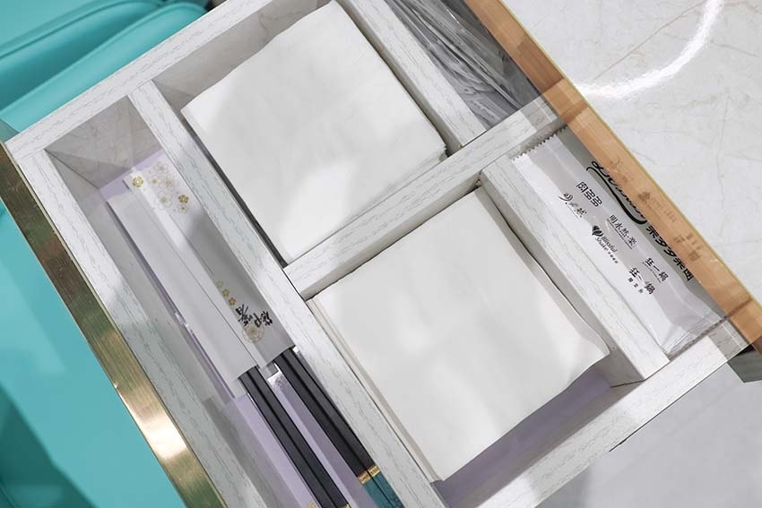 【西門町美食】『狂一鍋酸菜魚 台北西門店』近西門站/爆紅的年 【西門町美食】『狂一鍋酸菜魚 台北西門店』近西門站/爆紅的年