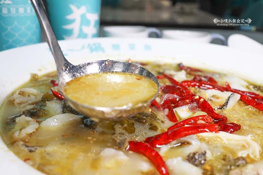 【西門町美食】『狂一鍋酸菜魚 台北西門店』近西門站/爆紅的年 【西門町美食】『狂一鍋酸菜魚 台北西門店』近西門站/爆紅的年