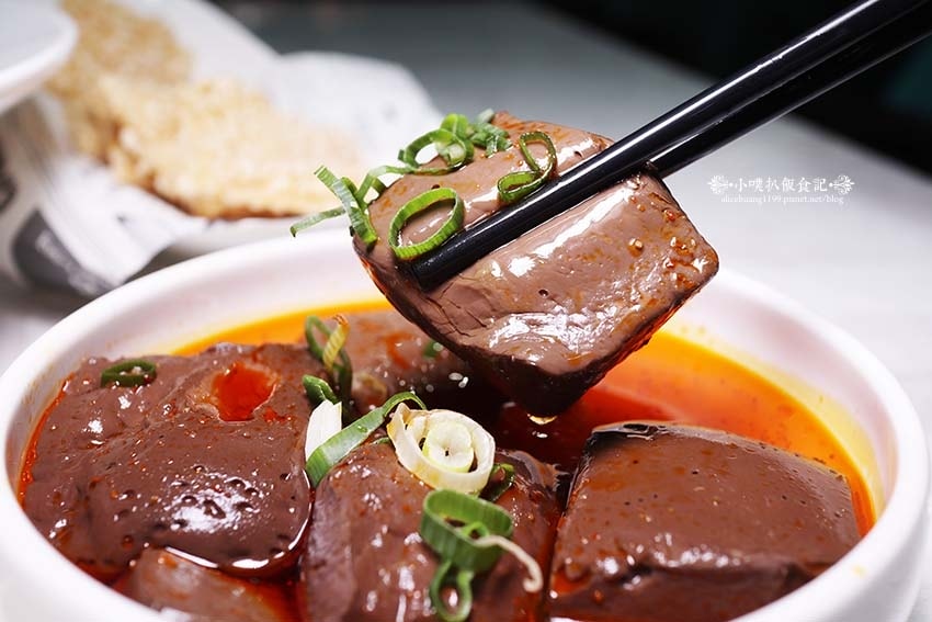 【西門町美食】『狂一鍋酸菜魚 台北西門店』近西門站/爆紅的年 【西門町美食】『狂一鍋酸菜魚 台北西門店』近西門站/爆紅的年