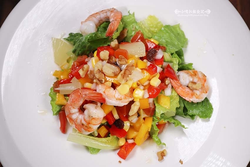 【台北美食】『亨利客原味炭烤牛排』近六張犁站/高CP值/以平 【台北美食】『亨利客原味炭烤牛排』近六張犁站/高CP值/以平