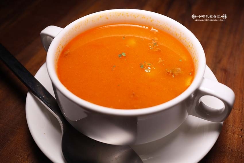 【台北美食】『亨利客原味炭烤牛排』近六張犁站/高CP值/以平 【台北美食】『亨利客原味炭烤牛排』近六張犁站/高CP值/以平