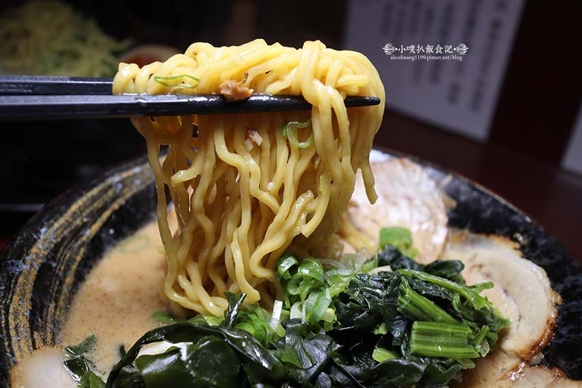 【永和拉麵推薦】『小林拉麵』樂華夜市必吃/隱身在樂華夜市裡的 【永和拉麵推薦】『小林拉麵』樂華夜市必吃/隱身在樂華夜市裡的