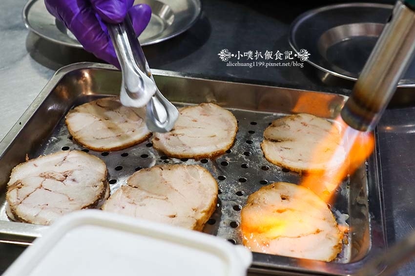 【永和拉麵推薦】『小林拉麵』樂華夜市必吃/隱身在樂華夜市裡的 【永和拉麵推薦】『小林拉麵』樂華夜市必吃/隱身在樂華夜市裡的