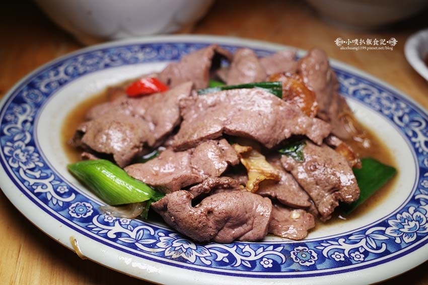 【台南美食】『西羅殿牛肉湯』近台南轉運站/台南人的早餐/米其 【台南美食】『西羅殿牛肉湯』近台南轉運站/台南人的早餐/米其