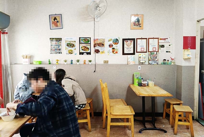 【台南美食】『西羅殿牛肉湯』近台南轉運站/台南人的早餐/米其 【台南美食】『西羅殿牛肉湯』近台南轉運站/台南人的早餐/米其