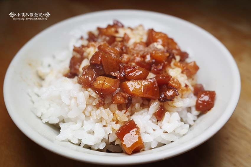 【台南美食】『西羅殿牛肉湯』近台南轉運站/台南人的早餐/米其 【台南美食】『西羅殿牛肉湯』近台南轉運站/台南人的早餐/米其