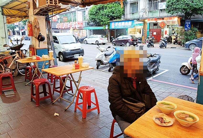 【永和美食】『權仔鴨肉冬粉』永和在地古早味小吃/老饕吃法鴨肉 【永和美食】『權仔鴨肉冬粉』永和在地古早味小吃/老饕吃法鴨肉