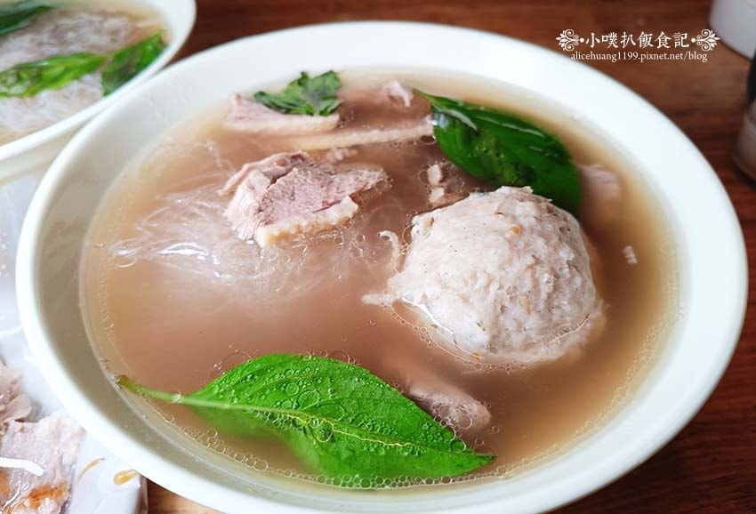 【永和美食】『權仔鴨肉冬粉』永和在地古早味小吃/老饕吃法鴨肉 【永和美食】『權仔鴨肉冬粉』永和在地古早味小吃/老饕吃法鴨肉