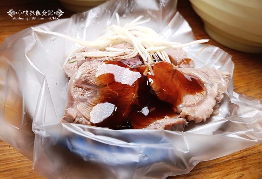 【永和美食】『權仔鴨肉冬粉』永和在地古早味小吃/老饕吃法鴨肉 【永和美食】『權仔鴨肉冬粉』永和在地古早味小吃/老饕吃法鴨肉