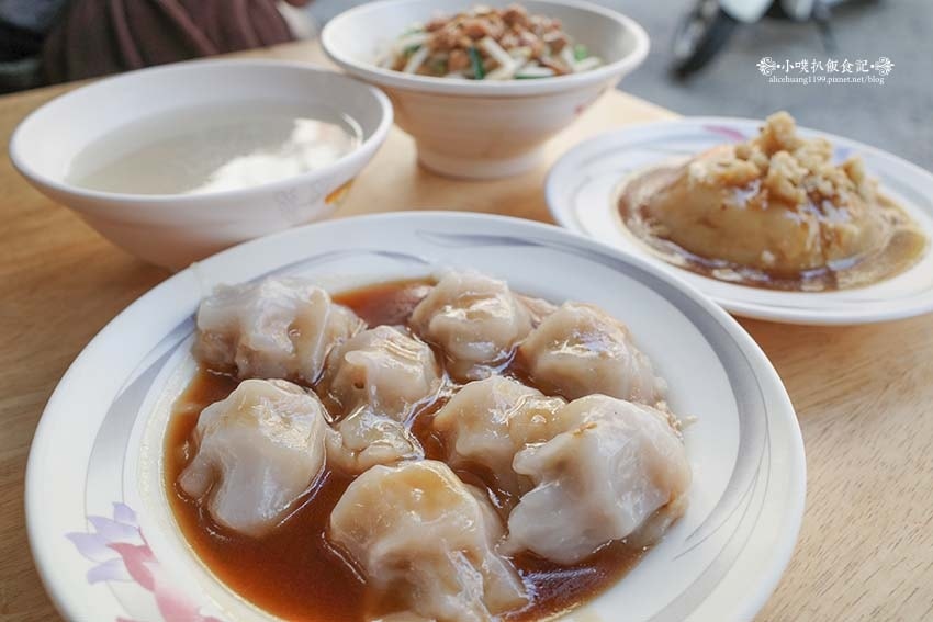 【高雄鼓山美食】『7元肉圓 台灣小吃清蒸肉圓』近巨蛋站、瑞豐 【高雄鼓山美食】『7元肉圓 台灣小吃清蒸肉圓』近巨蛋站、瑞豐