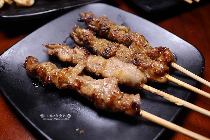 【士林夜市美食】『雞老闆桶仔雞士林夜市店』近劍潭站/壽星及消 【士林夜市美食】『雞老闆桶仔雞士林夜市店』近劍潭站/壽星及消