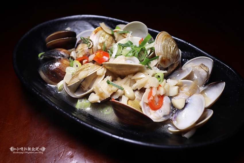 【士林夜市美食】『雞老闆桶仔雞士林夜市店』近劍潭站/壽星及消 【士林夜市美食】『雞老闆桶仔雞士林夜市店』近劍潭站/壽星及消