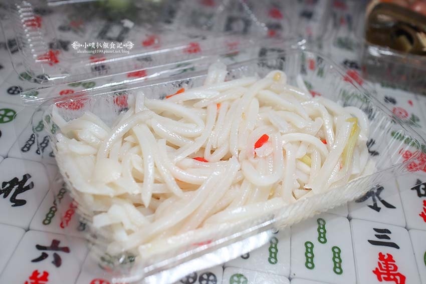 【永和小籠包】『籠飽包手作小籠包』樂華夜市美食必吃/現點現包 【永和小籠包】『籠飽包手作小籠包』樂華夜市美食必吃/現點現包