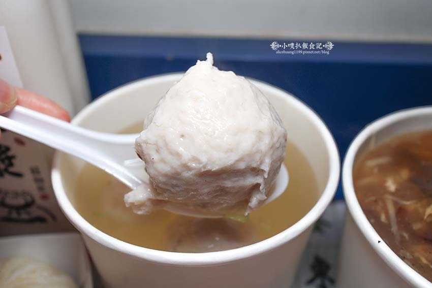 【永和小籠包】『籠飽包手作小籠包』樂華夜市美食必吃/現點現包 【永和小籠包】『籠飽包手作小籠包』樂華夜市美食必吃/現點現包