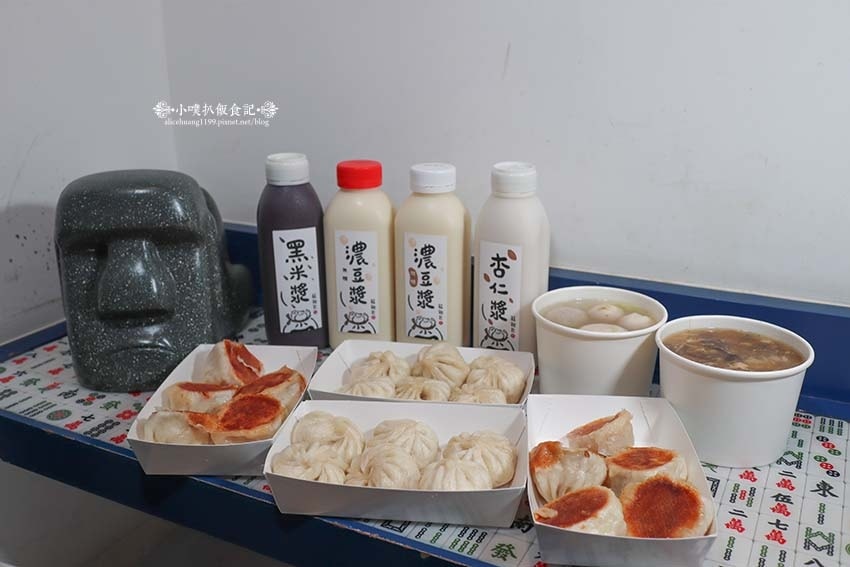 【永和小籠包】『籠飽包手作小籠包』樂華夜市美食必吃/現點現包 【永和小籠包】『籠飽包手作小籠包』樂華夜市美食必吃/現點現包