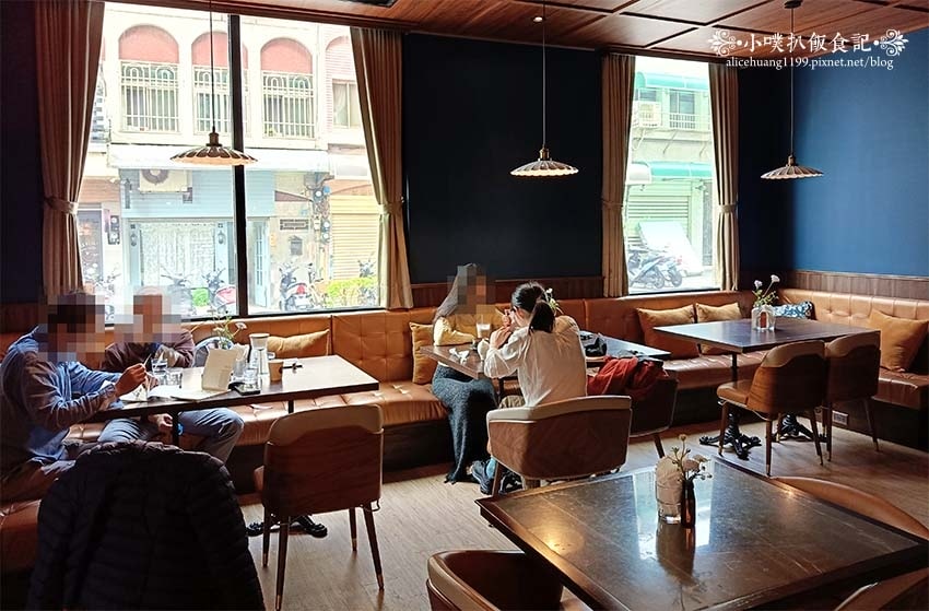 【新竹美食】『inBush-Bar,Cafe,Flower』 【新竹美食】『inBush-Bar,Cafe,Flower』