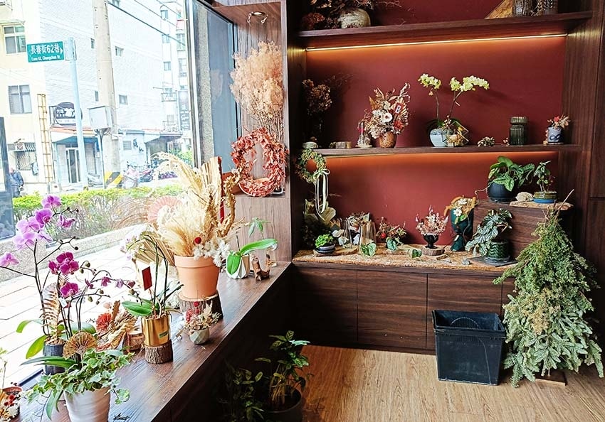 【新竹美食】『inBush-Bar,Cafe,Flower』 【新竹美食】『inBush-Bar,Cafe,Flower』