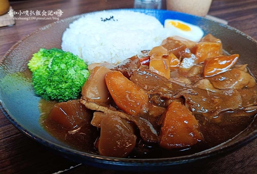 【新竹美食】『inBush-Bar,Cafe,Flower』 【新竹美食】『inBush-Bar,Cafe,Flower』