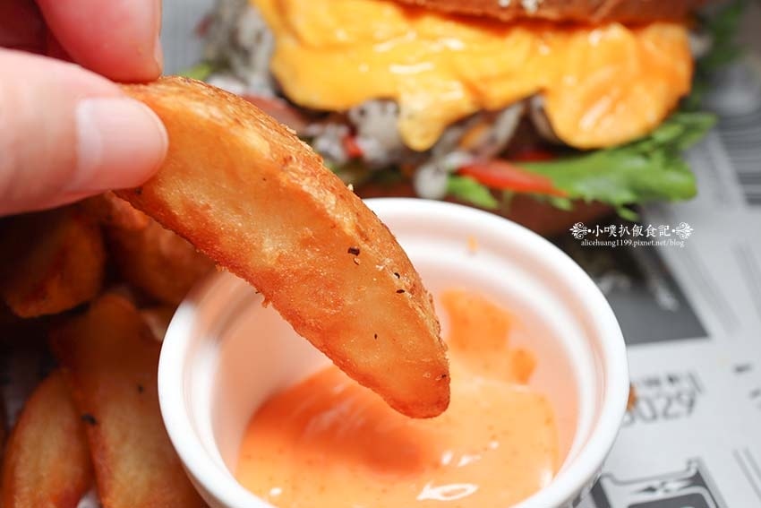 【中山不限時咖啡】『燈聚咖啡 TING ROOM CAFE』 【中山不限時咖啡】『燈聚咖啡 TING ROOM CAFE』