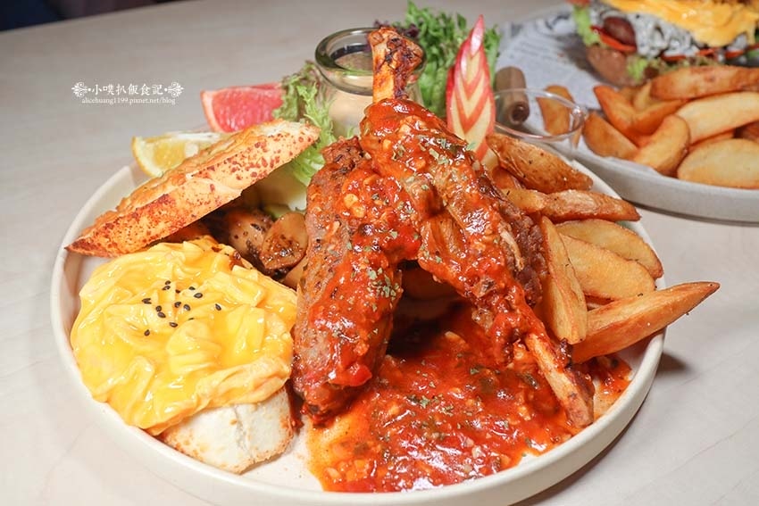 【中山不限時咖啡】『燈聚咖啡 TING ROOM CAFE』 【中山不限時咖啡】『燈聚咖啡 TING ROOM CAFE』