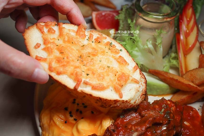 【中山不限時咖啡】『燈聚咖啡 TING ROOM CAFE』 【中山不限時咖啡】『燈聚咖啡 TING ROOM CAFE』