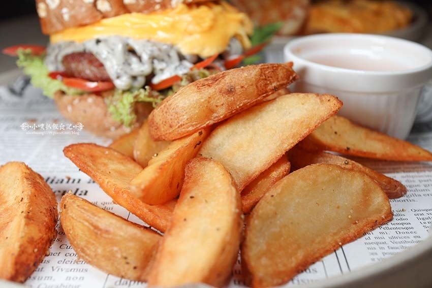 【中山不限時咖啡】『燈聚咖啡 TING ROOM CAFE』 【中山不限時咖啡】『燈聚咖啡 TING ROOM CAFE』