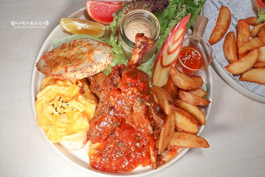 【中山不限時咖啡】『燈聚咖啡 TING ROOM CAFE』 【中山不限時咖啡】『燈聚咖啡 TING ROOM CAFE』