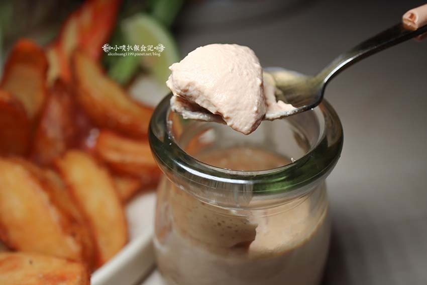 【中山不限時咖啡】『燈聚咖啡 TING ROOM CAFE』 【中山不限時咖啡】『燈聚咖啡 TING ROOM CAFE』