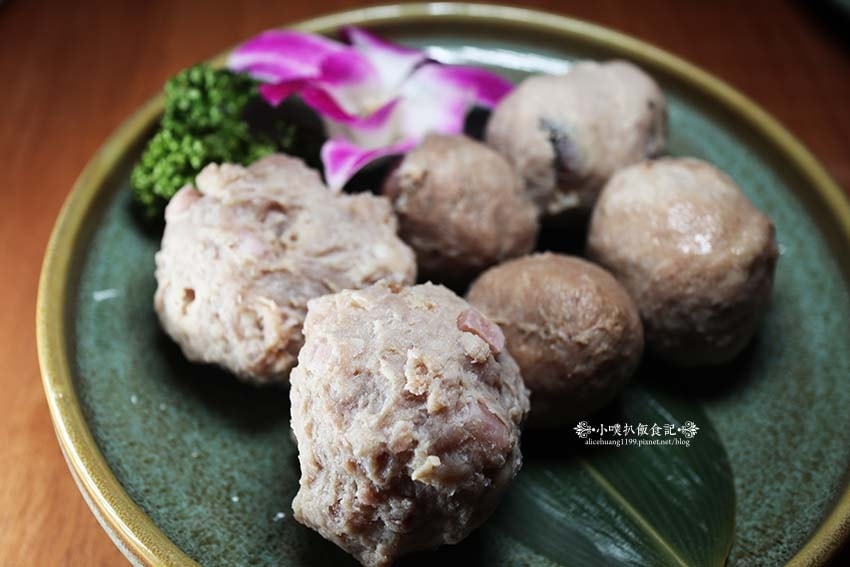 【台北美食】『梁湯火鍋』近南京復興站/正宗港式靚煲湯/明星藝 【台北美食】『梁湯火鍋』近南京復興站/正宗港式靚煲湯/明星藝