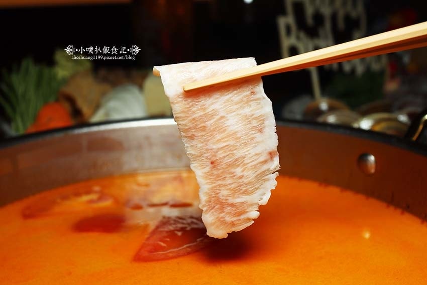 【台北美食】『梁湯火鍋』近南京復興站/正宗港式靚煲湯/明星藝 【台北美食】『梁湯火鍋』近南京復興站/正宗港式靚煲湯/明星藝