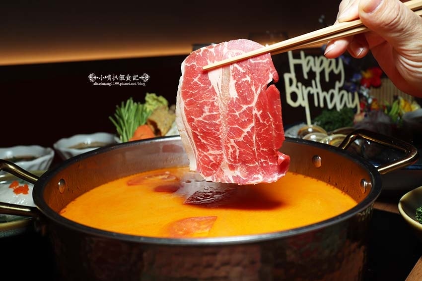 【台北美食】『梁湯火鍋』近南京復興站/正宗港式靚煲湯/明星藝 【台北美食】『梁湯火鍋』近南京復興站/正宗港式靚煲湯/明星藝