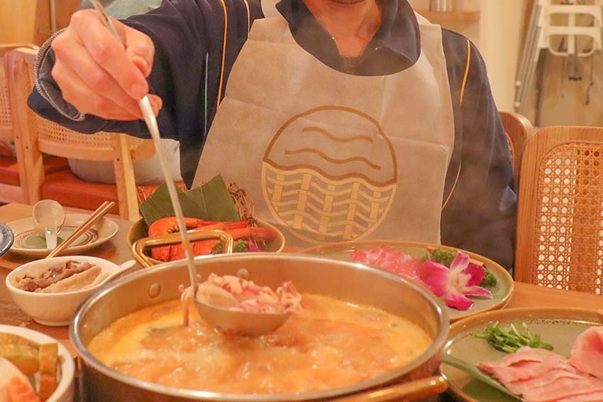 【台北美食】『梁湯火鍋』近南京復興站/正宗港式靚煲湯/明星藝 【台北美食】『梁湯火鍋』近南京復興站/正宗港式靚煲湯/明星藝