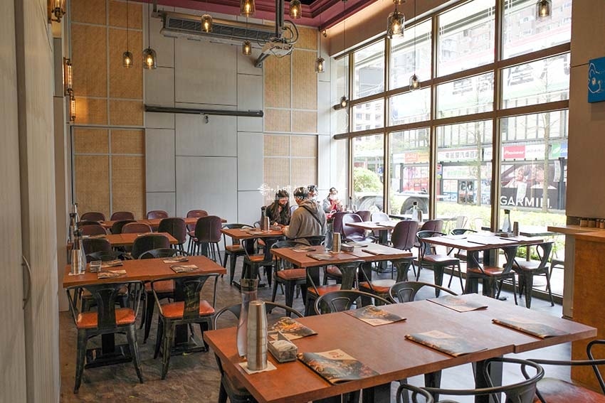 【林口美食】『Eat enjoy意享美式廚房 林口三井店』近 【林口美食】『Eat enjoy意享美式廚房 林口三井店』近