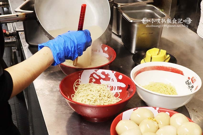 【中山區拉麵】『誠屋拉麵』近雙連站/來自日本大阪的正宗拉麵/ 【中山區拉麵】『誠屋拉麵』近雙連站/來自日本大阪的正宗拉麵/