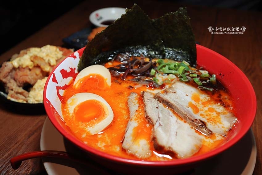 【中山區拉麵】『誠屋拉麵』近雙連站/來自日本大阪的正宗拉麵/ 【中山區拉麵】『誠屋拉麵』近雙連站/來自日本大阪的正宗拉麵/