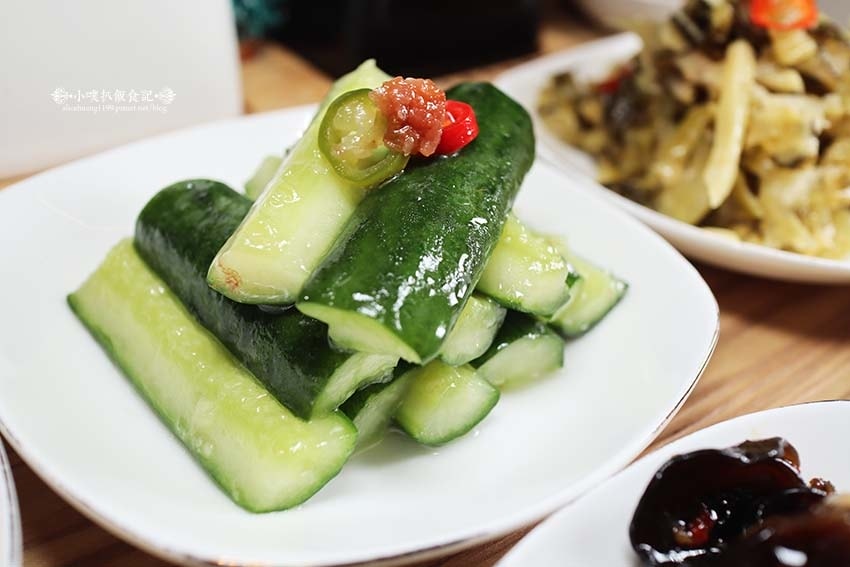 【東區牛肉麵】『地一牛肉麵』近國父紀念館站/精燉紅燒、川味紅 【東區牛肉麵】『地一牛肉麵』近國父紀念館站/精燉紅燒、川味紅