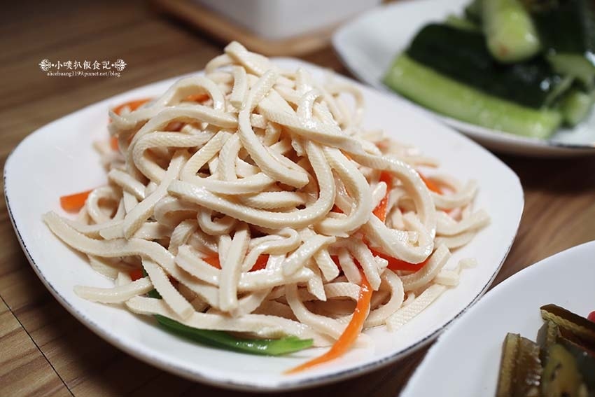 【東區牛肉麵】『地一牛肉麵』近國父紀念館站/精燉紅燒、川味紅 【東區牛肉麵】『地一牛肉麵』近國父紀念館站/精燉紅燒、川味紅