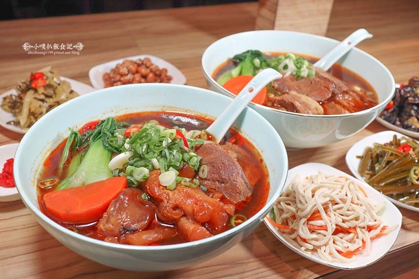 【東區牛肉麵】『地一牛肉麵』近國父紀念館站/精燉紅燒、川味紅 【東區牛肉麵】『地一牛肉麵』近國父紀念館站/精燉紅燒、川味紅