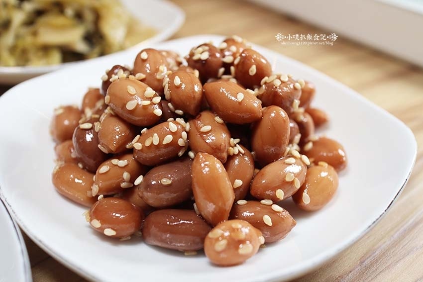 【東區牛肉麵】『地一牛肉麵』近國父紀念館站/精燉紅燒、川味紅 【東區牛肉麵】『地一牛肉麵』近國父紀念館站/精燉紅燒、川味紅