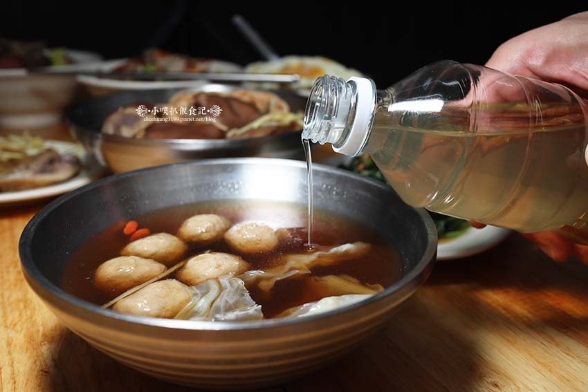 【永和美食】『鐘點棧 當歸鴨 台北樂華夜市總店』樂華夜市銅板 【永和美食】『鐘點棧 當歸鴨 台北樂華夜市總店』樂華夜市銅板