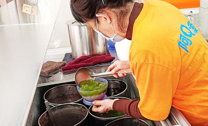 【高雄鼓山美食】『阿Q凍圓』近巨蛋站、瑞豐夜市/食尚玩家各大 【高雄鼓山美食】『阿Q凍圓』近巨蛋站、瑞豐夜市/食尚玩家各大