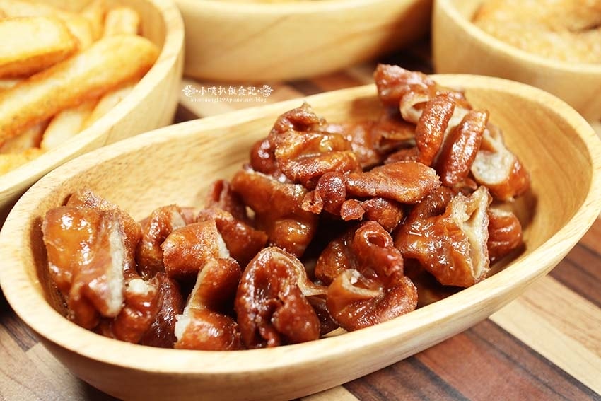 【中和美食】『賴桑透抽蚵仔麵線 中和店』近中和站/澎派浮誇麵 【中和美食】『賴桑透抽蚵仔麵線 中和店』近中和站/澎派浮誇麵