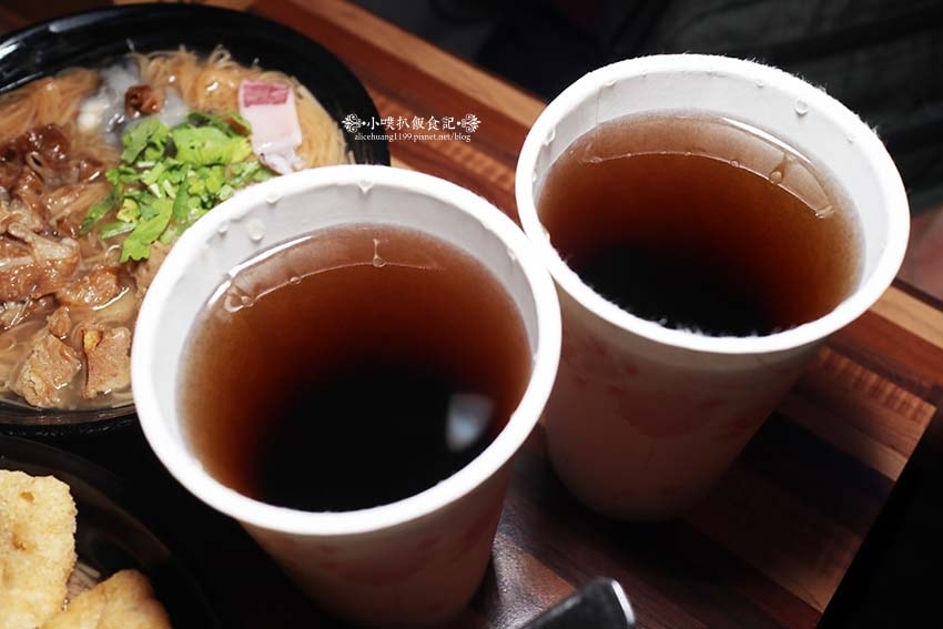 【中和美食】『賴桑透抽蚵仔麵線 中和店』近中和站/澎派浮誇麵 【中和美食】『賴桑透抽蚵仔麵線 中和店』近中和站/澎派浮誇麵